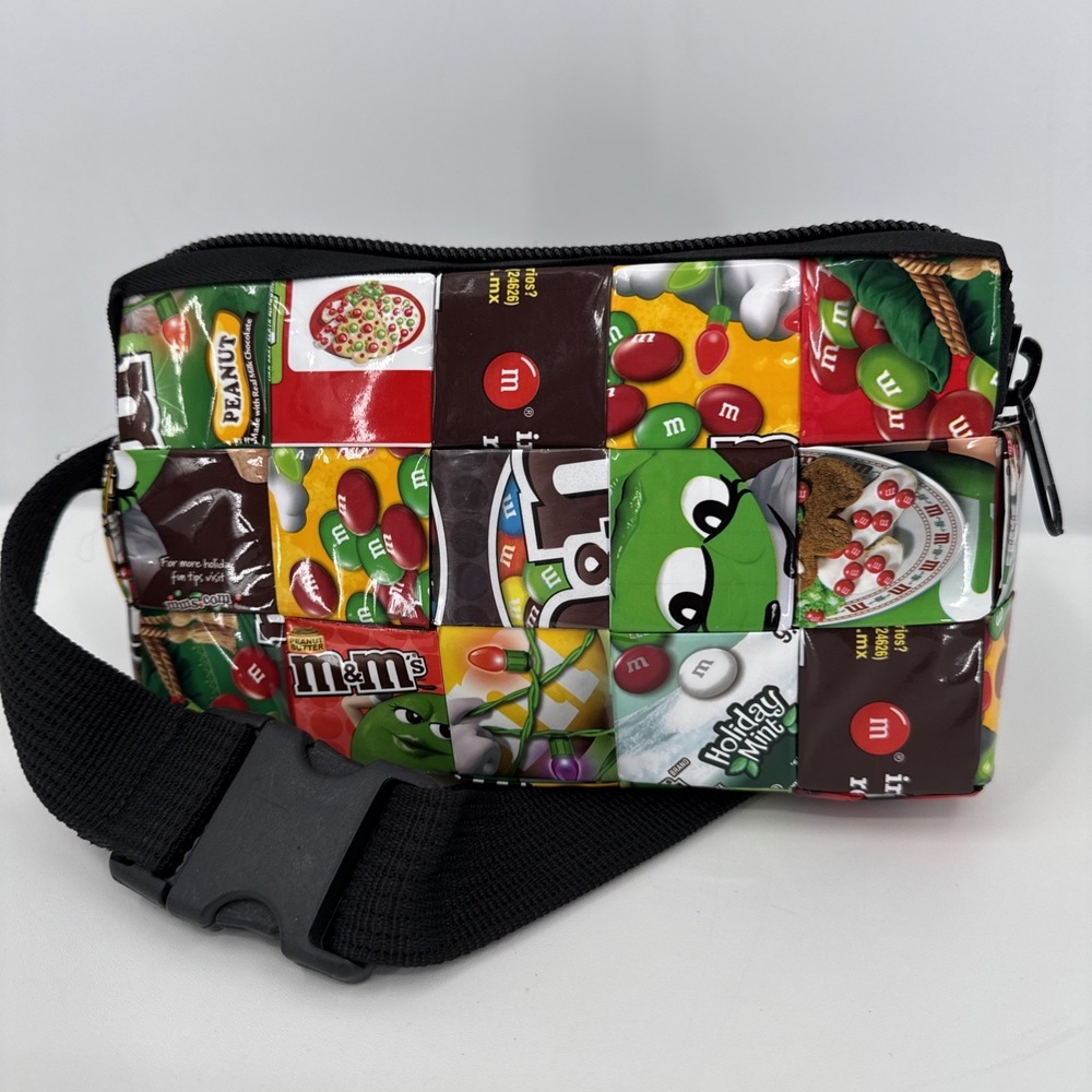 M&M's World Mitz Tutti Versatile Bag Christmas Retro Waist Pack Colorful Travel